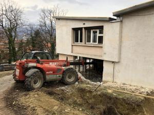 Apport du matériel  à l’aide du manitou