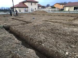 Coulage des fondations après excavation des fouilles