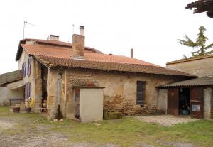 Réhabilitation d’une ancienne maison en pisé à Bougé Chambalud