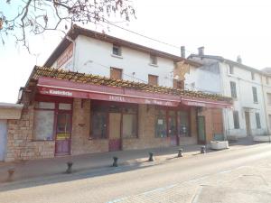 Réhabilitation d’un ancien hôtel en immeuble d’habitation à St Rambert d’Albon